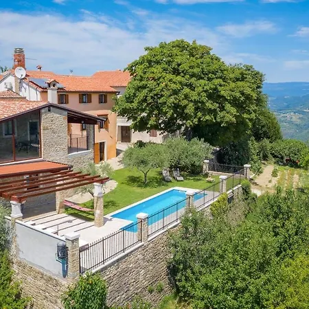 Holiday Home Zamask *