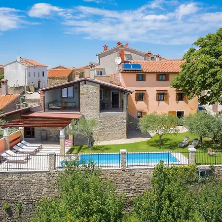 Nyaraló Holiday Home Zamask
