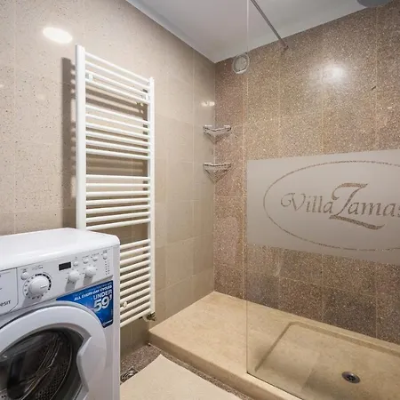 Holiday Home Zamask * Zamask