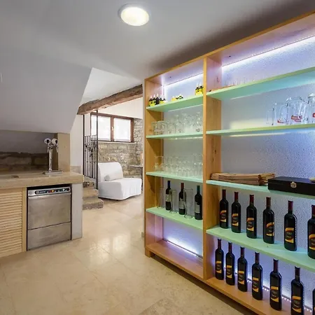 Holiday Home Zamask * Zamask