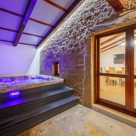 Semesterbostad Holiday Home Zamask