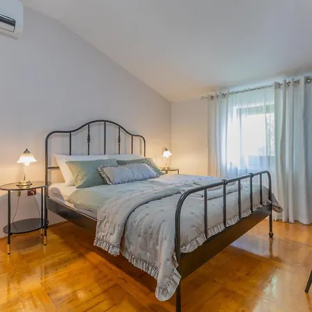 Holiday Home Zamask * Zamask