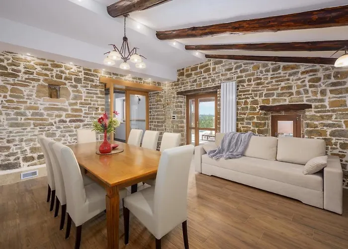 Holiday Home Zamask Ferienhaus *