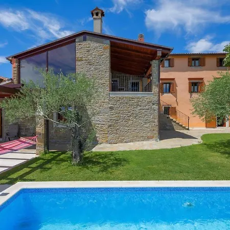 Holiday Home Zamask *