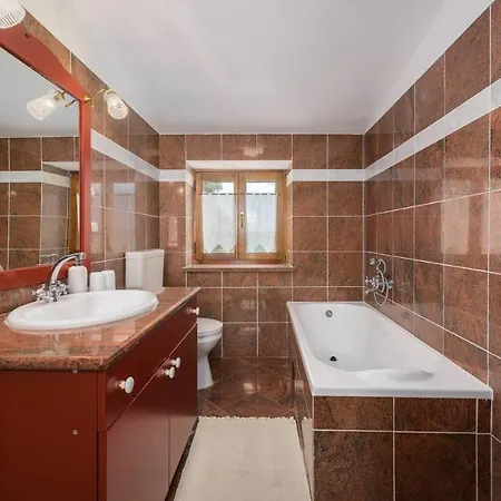Holiday Home Zamask * Zamask